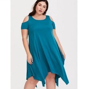 Torrid size 3(22/24) Mini Challis Turquoise Cold Shoulder Handkerchief Hem Dress
